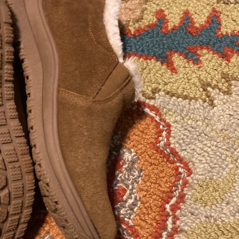 Minnetonka lined comfort shoes - Picture 9 of 12